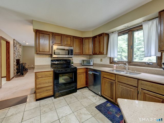 522 Springfield Road, Somers, CT 06071