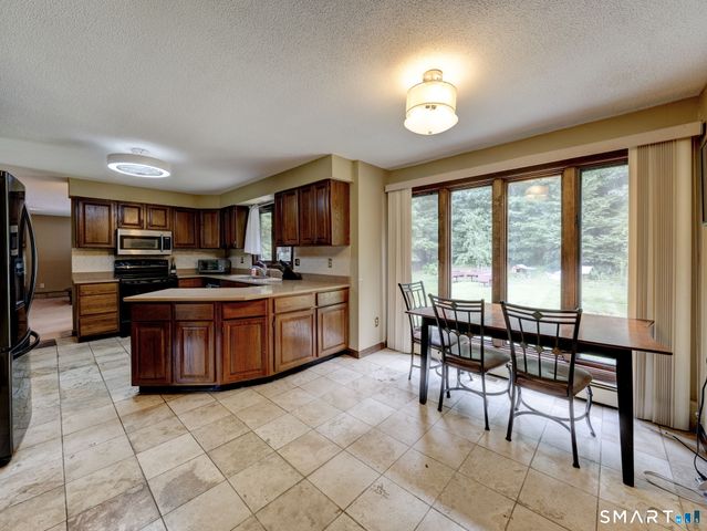 522 Springfield Road, Somers, CT 06071