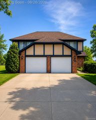 5858-5860 Niles Drive, Troy, MI 48098