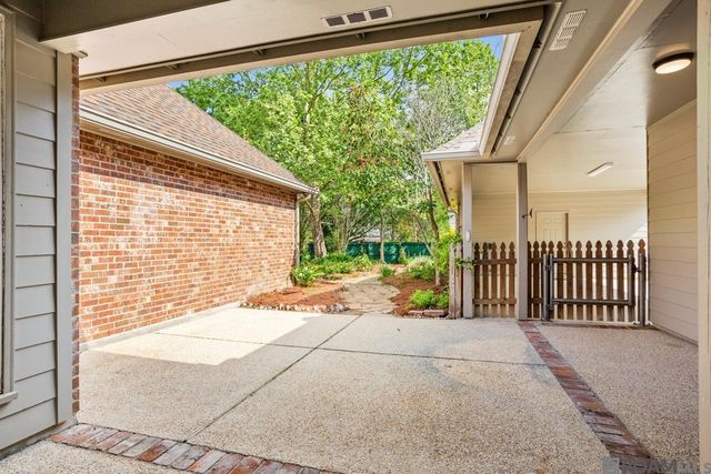 3838 Twelve Oaks Ave, Baton Rouge, LA 70820