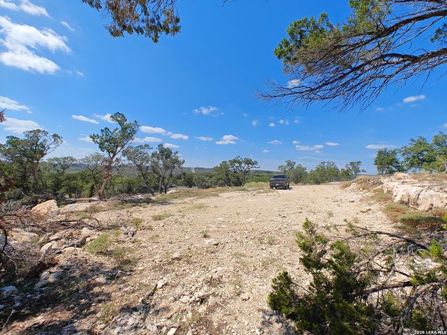 2219 HILINE DR, Bulverde, TX 78163