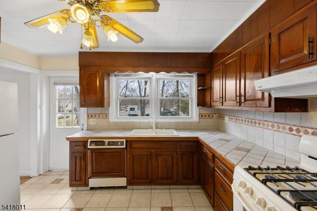 1205 Parkway Ave, Ewing Twp., NJ 08628