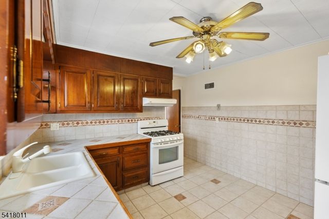 1205 Parkway Ave, Ewing Twp., NJ 08628