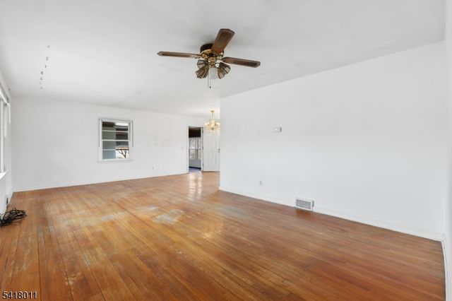 1205 Parkway Ave, Ewing Twp., NJ 08628