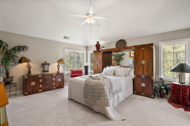 836 Royal Dublin Lane, Dyer, IN 46311