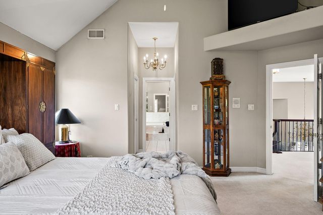 836 Royal Dublin Lane, Dyer, IN 46311