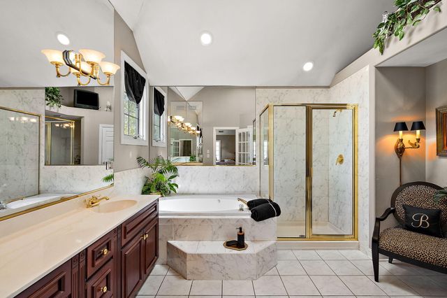 836 Royal Dublin Lane, Dyer, IN 46311