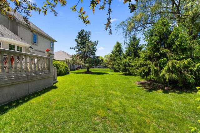 836 Royal Dublin Lane, Dyer, IN 46311