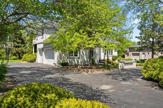 836 Royal Dublin Lane, Dyer, IN 46311