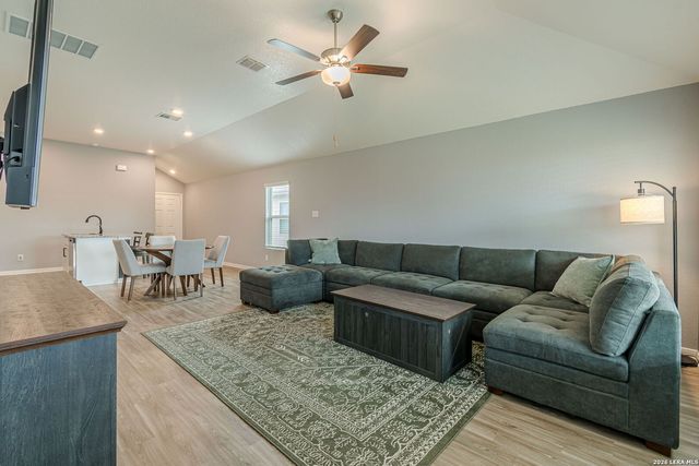 519 Indian Blossom, San Antonio, TX 78219