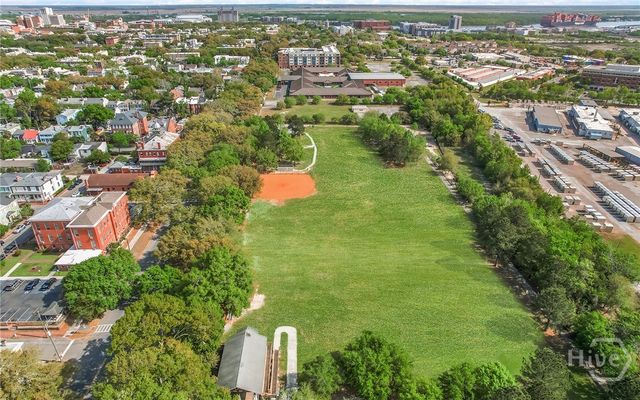 522 Nicoll Street, Savannah, GA 31401