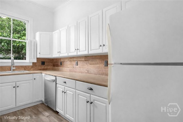 522 Nicoll Street, Savannah, GA 31401