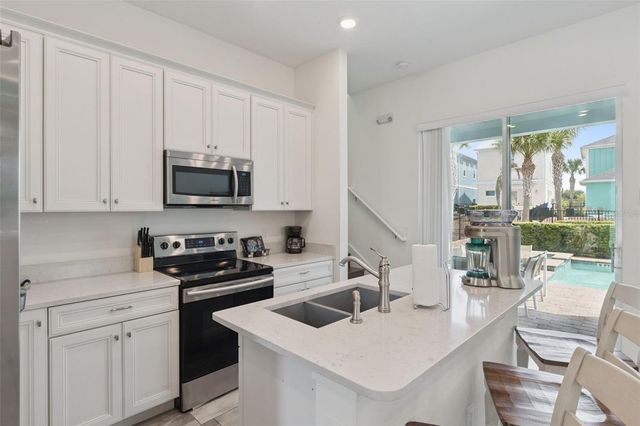 8019 KNEE DEEP ROAD, Kissimmee, FL 34747