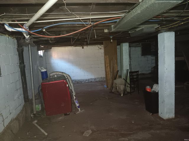 1000 S 19th Street, Terre Haute, IN 47802