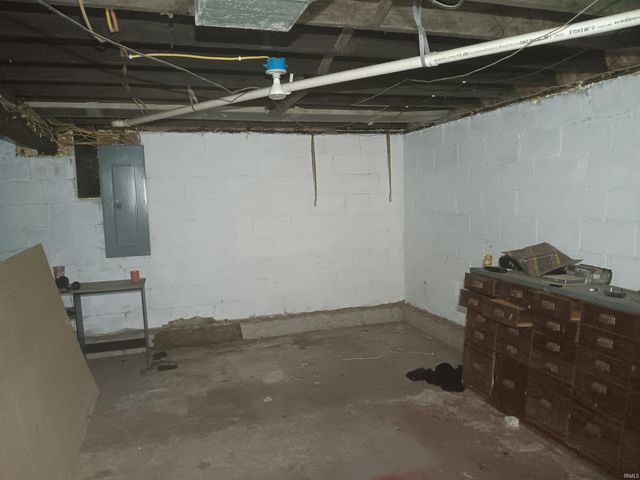 1000 S 19th Street, Terre Haute, IN 47802