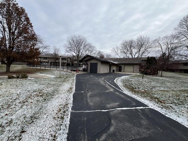 8967 N 70th STREET, Milwaukee, WI 53223