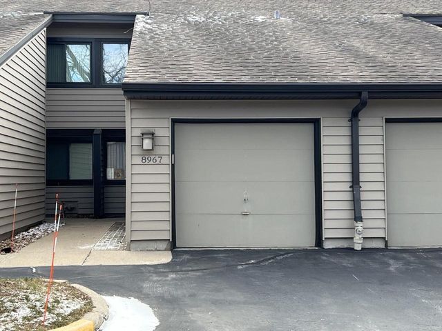 8967 N 70th STREET, Milwaukee, WI 53223