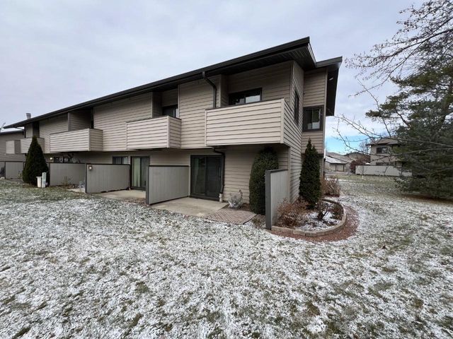 8967 N 70th STREET, Milwaukee, WI 53223