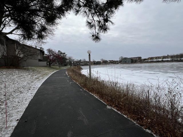 8967 N 70th STREET, Milwaukee, WI 53223