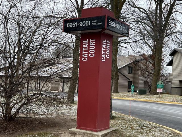 8967 N 70th STREET, Milwaukee, WI 53223