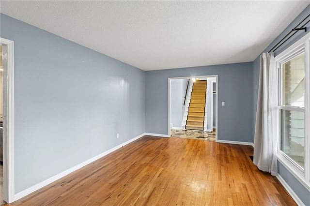 602 SW Murray Road, Lee's Summit, MO 64081