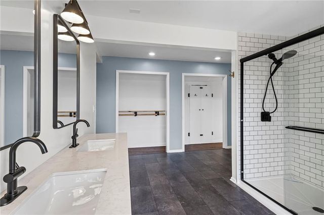 602 SW Murray Road, Lee's Summit, MO 64081