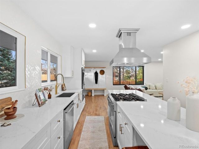 3490 Emerson Ave, Boulder, CO 80305