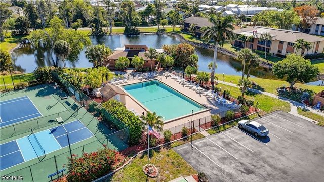 17313 Birchwood LN, Fort Myers, FL 33908