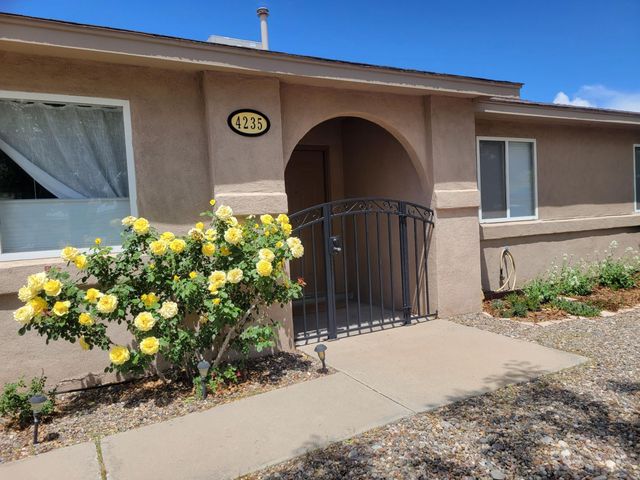 4235 PUMICE Drive NE, Rio Rancho, NM 87124