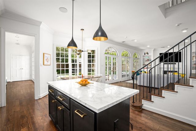 5527 Briar Drive, Houston, TX 77056