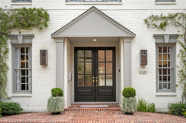 5527 Briar Drive, Houston, TX 77056