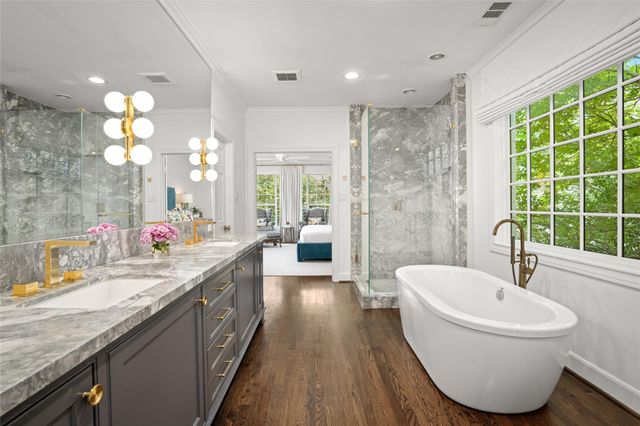 5527 Briar Drive, Houston, TX 77056