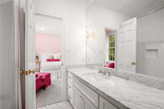 5527 Briar Drive, Houston, TX 77056