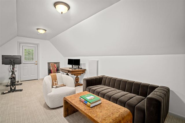 5527 Briar Drive, Houston, TX 77056