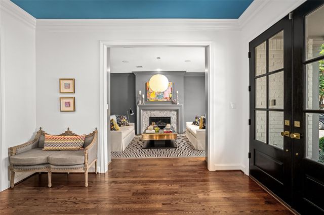 5527 Briar Drive, Houston, TX 77056