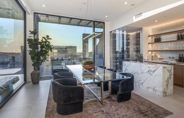 521 S Rios Ave, Solana Beach, CA 92075