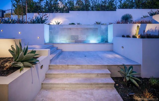 521 S Rios Ave, Solana Beach, CA 92075