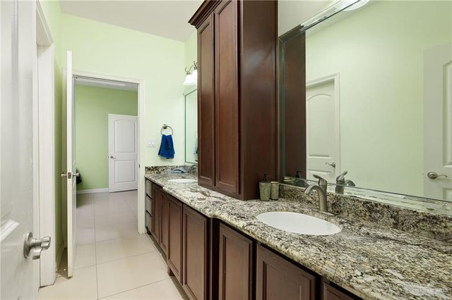1204 Manzano Lane, Edinburg, TX 78539