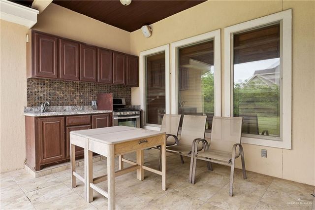 1204 Manzano Lane, Edinburg, TX 78539