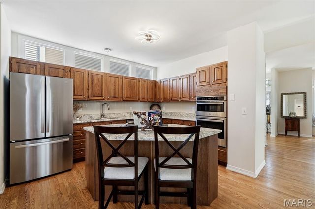 911 Morehouse Lane, University City, MO 63130
