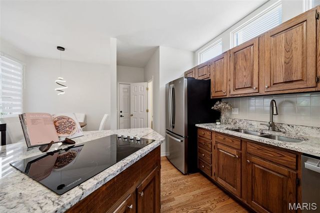 911 Morehouse Lane, University City, MO 63130