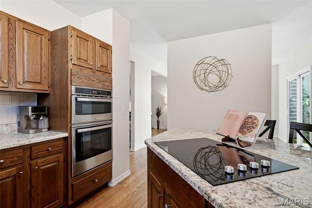 911 Morehouse Lane, University City, MO 63130
