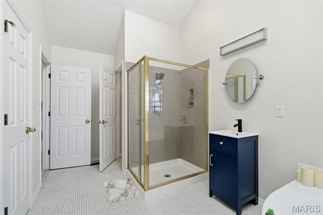 911 Morehouse Lane, University City, MO 63130