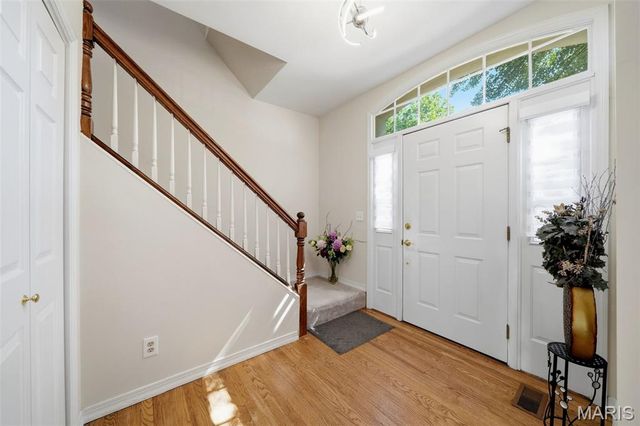 911 Morehouse Lane, University City, MO 63130