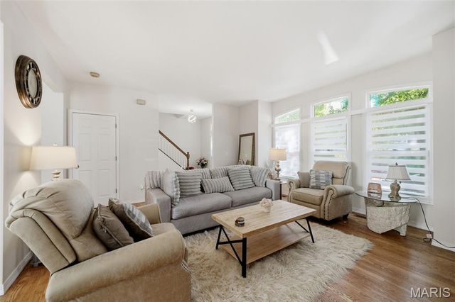 911 Morehouse Lane, University City, MO 63130