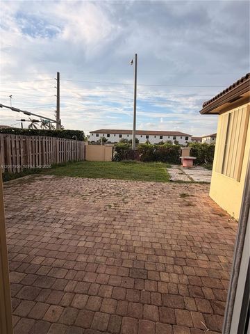 11851 SW 248th Ter, Homestead, FL 33032