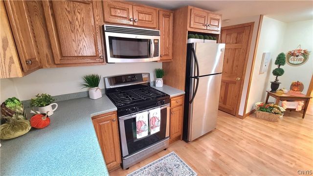 225 McClennan Drive, Manlius, NY 13066