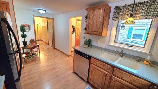225 McClennan Drive, Manlius, NY 13066