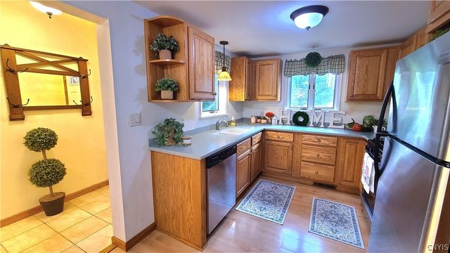 225 McClennan Drive, Manlius, NY 13066