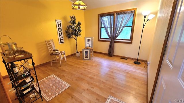 225 McClennan Drive, Manlius, NY 13066